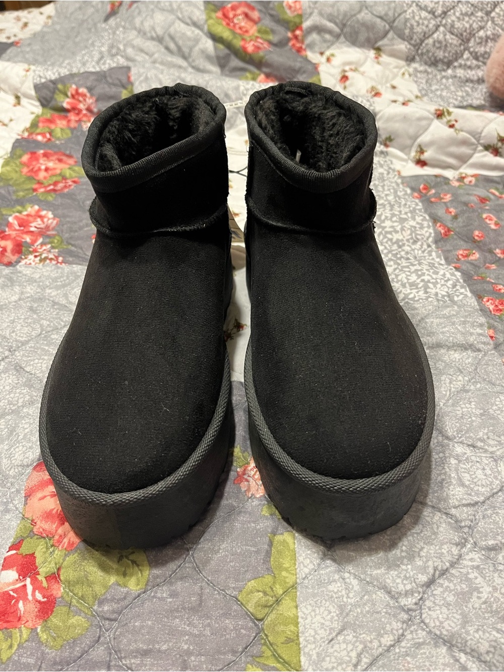 Women's Black Faux-Suede Plush-Lined Ankle Booties